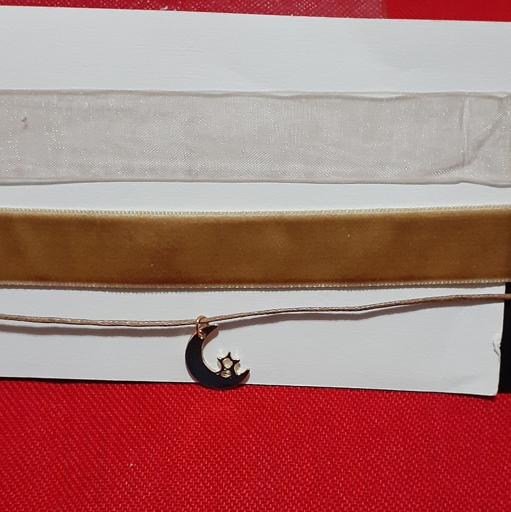 Finesse ACCESSORIES ...CHOKERS - Picture 2 of 2